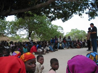 Pay no attention to that woman with the camera!